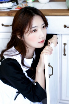 楼下女友请签收免费观看
